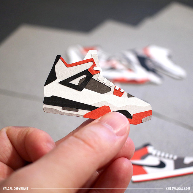 Sneakers Papercut